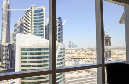 مكتب - استوديو - 1 حمام للايجار في B2B  برج - الخليج التجاري - دبي