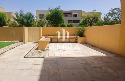 تاون هاوس - 4 غرف نوم - 5 حمامات للايجار في مجتمع الثروانية - حدائق الراحة - أبوظبي