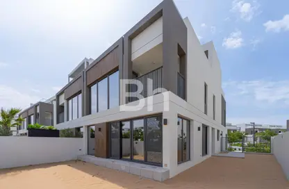 Villa - 4 Bedrooms - 5 Bathrooms for rent in Aura - Tilal Al Ghaf - Dubai