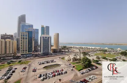 Apartment - 3 Bedrooms - 4 Bathrooms for rent in Corniche Road - Abu Dhabi