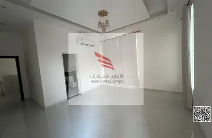 فيلا - 5 غرف نوم - 6 حمامات للايجار في 1 المويهات - المويهات - عجمان