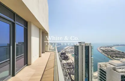 Apartment - 3 Bedrooms - 4 Bathrooms for rent in Marina Vista - EMAAR Beachfront - Dubai Harbour - Dubai