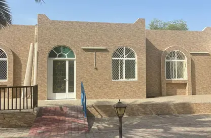Villa - 5 Bedrooms - 4 Bathrooms for sale in Al Jurainah 1 - Al Jurainah - Sharjah