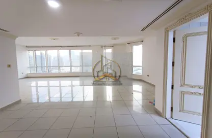 Apartment - 3 Bedrooms - 4 Bathrooms for rent in Al Khalidiya - Abu Dhabi