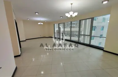 Apartment - 3 Bedrooms - 5 Bathrooms for rent in Al Majaz 3 - Al Majaz - Sharjah
