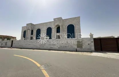 فيلا - 7 غرف نوم - 8 حمامات للايجار في بوابة الخيل - حدائق الإمارات 1 - القوز - دبي