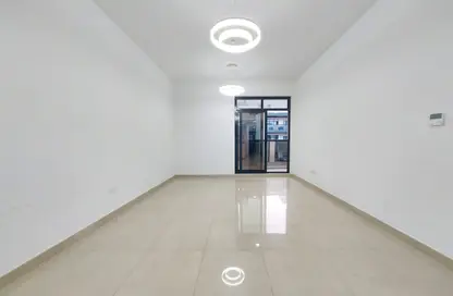Apartment - 1 Bedroom - 2 Bathrooms for rent in Jumeirah Garden City - Al Satwa - Dubai