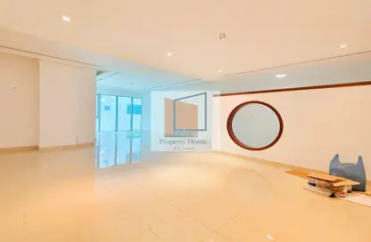 Empty Room image for: Apartment - 3 Bedrooms - 4 Bathrooms for rent in Al Bateen Wharf - Al Bateen - Abu Dhabi, Image 1