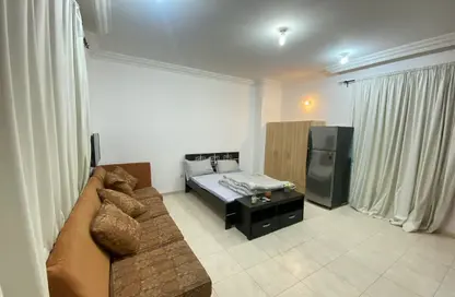 Apartment - Studio - 1 Bathroom for rent in Khalifa City A Villas - Khalifa City A - Khalifa City - Abu Dhabi