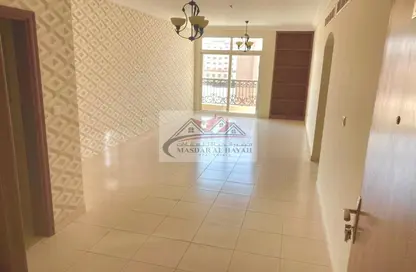 Apartment - 1 Bedroom - 2 Bathrooms for rent in Muwaileh 29 Building - Muwaileh - Sharjah