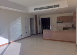 Wooden Floor| Chiller Free | Near to MOE