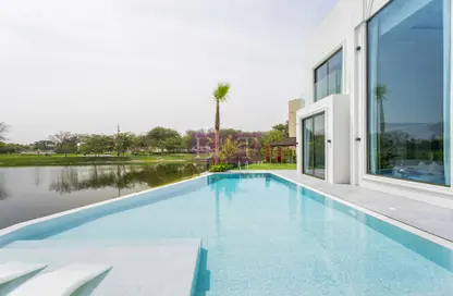 Villa - 5 Bedrooms - 6 Bathrooms for sale in Entertainment Foyer - European Clusters - Jumeirah Islands - Dubai