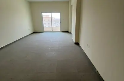 شقة - 2 غرف نوم - 3 حمامات للايجار في تلال ألتاي - السيوح - الشارقة