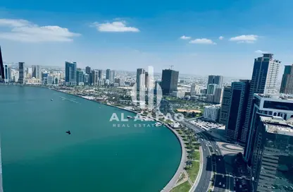 شقة - 2 غرف نوم - 2 حمامات للايجار في برج أمير بو خمسين - المجاز 3 - المجاز - الشارقة