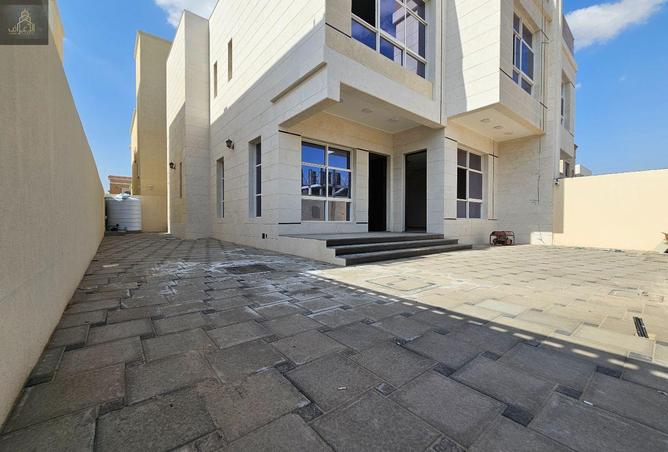 16019028 - Property Image 2