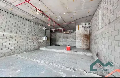 متجر - استوديو - 1 حمام للايجار في بن غاطي عنبر - قرية الجميرا سركل - دبي