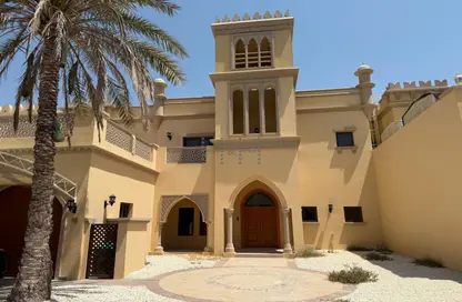 Villa - 4 Bedrooms - 4 Bathrooms for rent in Canal Cove Frond K - Canal Cove Villas - Palm Jumeirah - Dubai