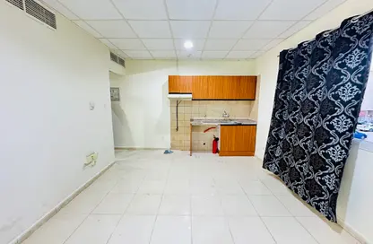 Apartment - Studio - 1 Bathroom for rent in Fire Station Road - Muwaileh - Sharjah
