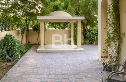 Villa - 2 Bedrooms - 3 Bathrooms for rent in Springs 12 - The Springs - Dubai