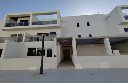 صورة لـ مبنى خارجي فيلا - 7 غرف نوم للايجار في مدينة خليفة أ - مدينة خليفة - أبوظبي ، صورة رقم 1