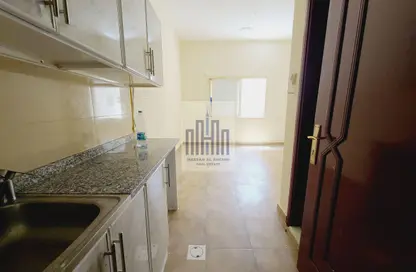 Apartment - Studio - 1 Bathroom for rent in Fire Station Road - Muwaileh - Sharjah