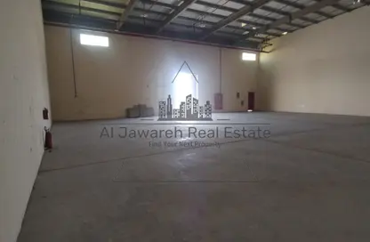 Warehouse - Studio - 1 Bathroom for rent in Old Industrial Area - Umm Al Quwain