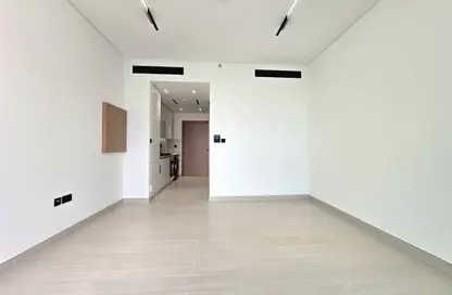 شقة - 1 حمام للايجار في بن غاطي أزور - منطقة 16 - قرية جميرا الدائرية - دبي