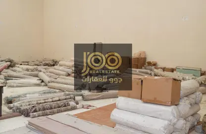 Warehouse - Studio for rent in Umm Al Thuoob - Umm Al Quwain