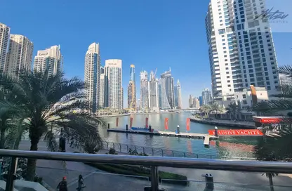 Retail - Studio - 2 Bathrooms for rent in Dubai Marina Walk - Dubai Marina - Dubai