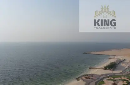شقة - 3 غرف نوم - 3 حمامات للبيع في برج الكورنيش - طريق كورنيش عجمان - عجمان