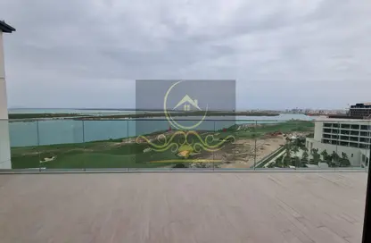 Terrace image for: Apartment - 4 Bedrooms - 6 Bathrooms for sale in Mayan 1 - Mayan - Yas Island - Abu Dhabi, Image 1