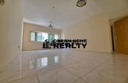 Apartment - 1 Bedroom - 2 Bathrooms for rent in Al Rund Tower - Al Khan Lagoon - Al Khan - Sharjah