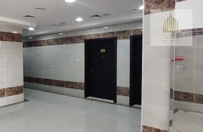 عمارة بالكامل - استوديو - 8 حمامات للبيع في الجرف الصناعية 1 - الجرف الصناعية - عجمان