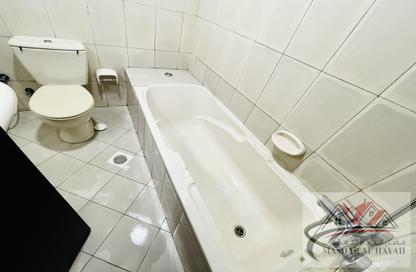 Apartment - 1 Bedroom - 2 Bathrooms for rent in Muwaileh Commercial - Sharjah