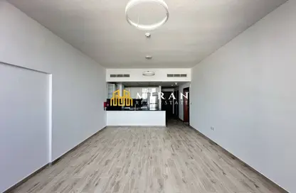 شقة - غرفة نوم - 2 حمامات للايجار في ار ام تي ريسيدنز - منطقة 11 - قرية الجميرا سركل - دبي