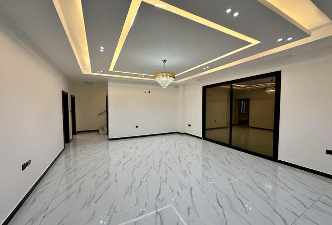 13075783 - Property Image 3