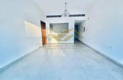 Apartment - 1 Bedroom - 2 Bathrooms for rent in Jumeirah Garden City - Al Satwa - Dubai