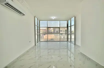 صورة لـ استقبال / بهو شقة - غرفة نوم - 1 حمام للايجار في مدينة خليفة أ - مدينة خليفة - أبوظبي ، صورة رقم 1