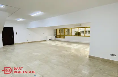 Empty Room image for: Duplex - 3 Bedrooms - 4 Bathrooms for rent in Sedar Building - Tourist Club Area - Abu Dhabi, Image 1