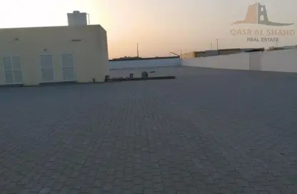 مستودع - استوديو - 1 حمام للبيع في الصجعة الصناعية - آلصجعه - الشارقة