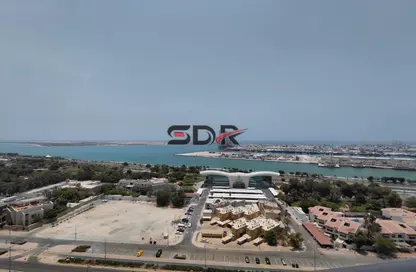 Apartment - 3 Bedrooms - 4 Bathrooms for rent in Al Mina Tower - Al Mina - Abu Dhabi