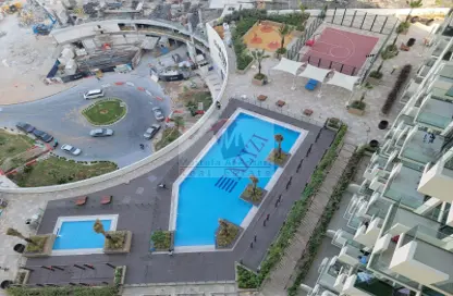 صورة لـ حوض سباحة شقة - 1 حمام للبيع في فرهاد عزيزي ريزيدنس - الجداف - دبي ، صورة رقم 1