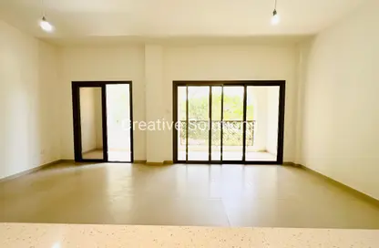 Apartment - 2 Bedrooms - 2 Bathrooms for rent in The Gardens Buildings - The Gardens - Dubai