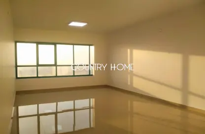 Office Space - Studio - 2 Bathrooms for rent in White Crown Building - Sheikh Zayed Road - Dubai