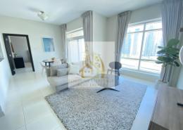Living Room image for: Apartment - 1 bedroom - 2 bathrooms for rent in Bunyan Tower - Dubai Marina - Dubai, Image 1