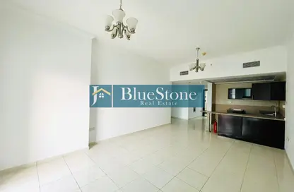 شقة - غرفة نوم - 2 حمامات للايجار في برج ربيعة - مجان - دبي لاند - دبي