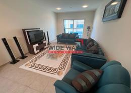 Living Room image for: Apartment - 1 bedroom - 2 bathrooms for rent in Elite Residence - Dubai Marina - Dubai, Image 1