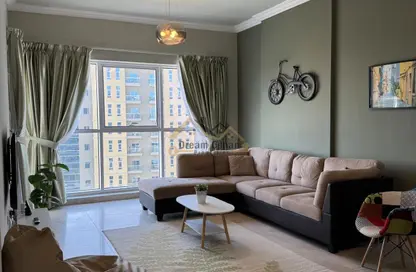 Apartment - 1 Bedroom - 2 Bathrooms for rent in Dubai Silicon Oasis - Dubai
