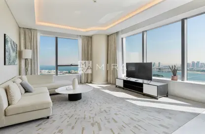 Apartment - 1 Bedroom - 1 Bathroom for sale in The Palm Tower - Palm Jumeirah - Dubai
