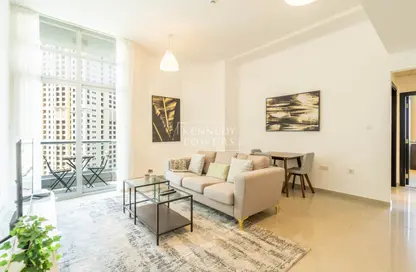 Living Room image for: Apartment - 1 Bedroom - 1 Bathroom for rent in Marina Wharf 1 - Marina Wharf - Dubai Marina - Dubai, Image 1